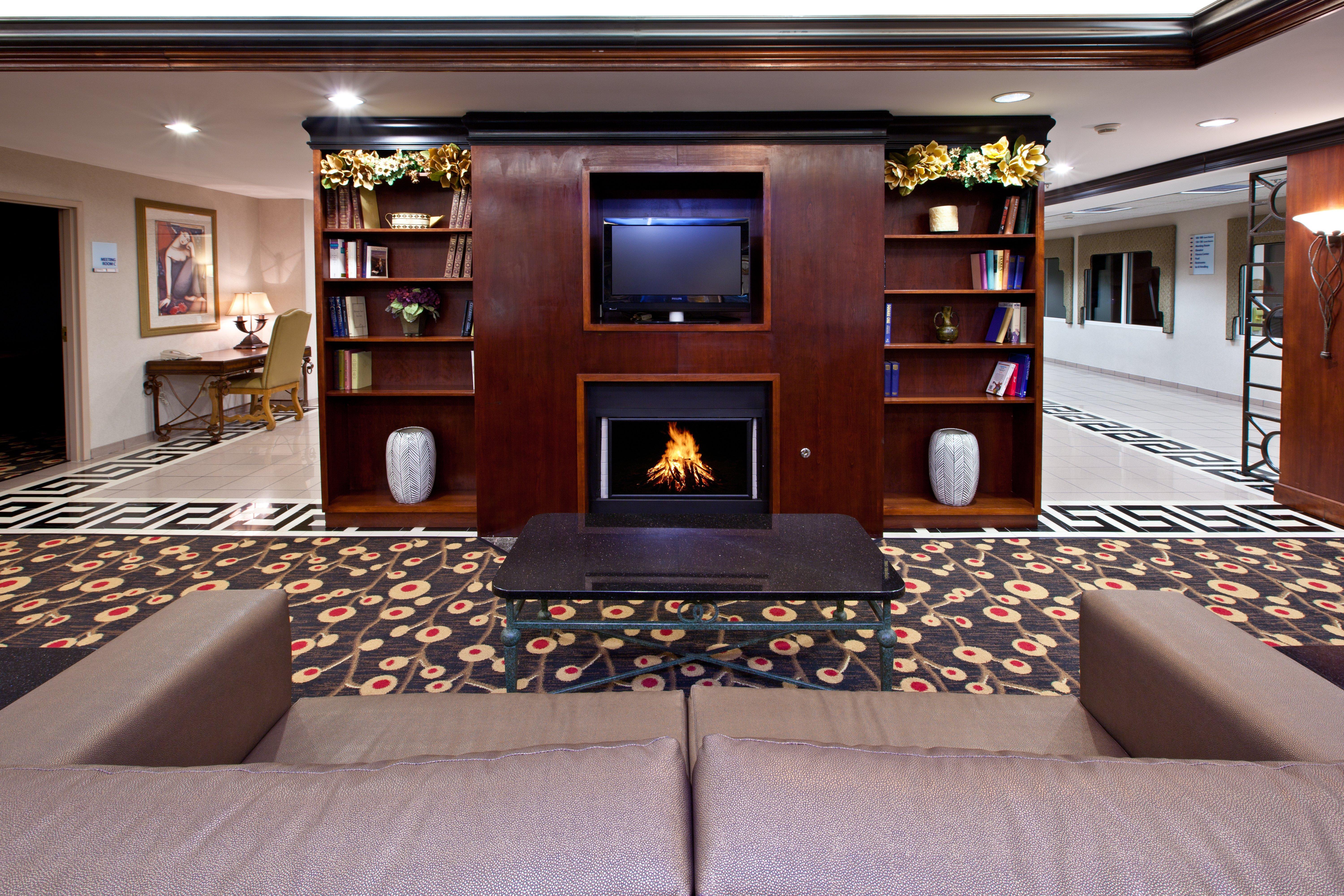 Holiday Inn Express Hotel & Suites Greenwood İç mekan fotoğraf